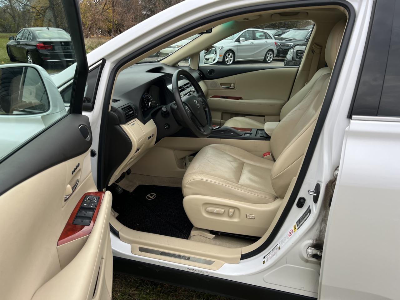 2011 Lexus RX 350 AWD *LIKE NEW Photo