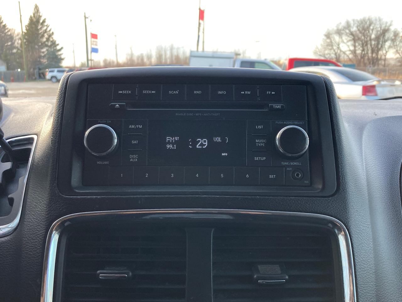 2016 Dodge Grand Caravan 4dr Wgn SXT - Photo #5