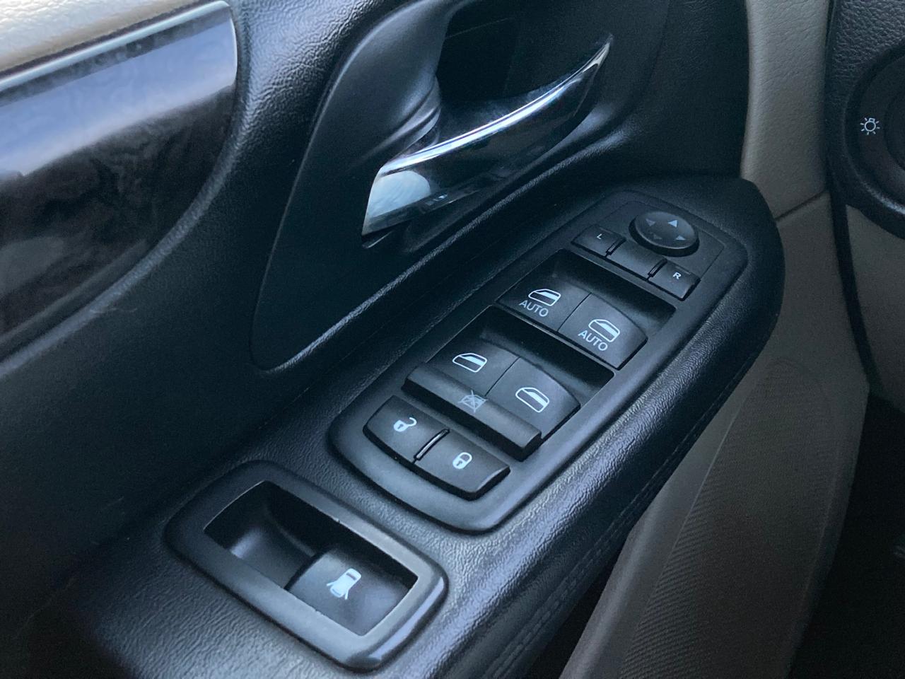 2016 Dodge Grand Caravan 4dr Wgn SXT - Photo #17