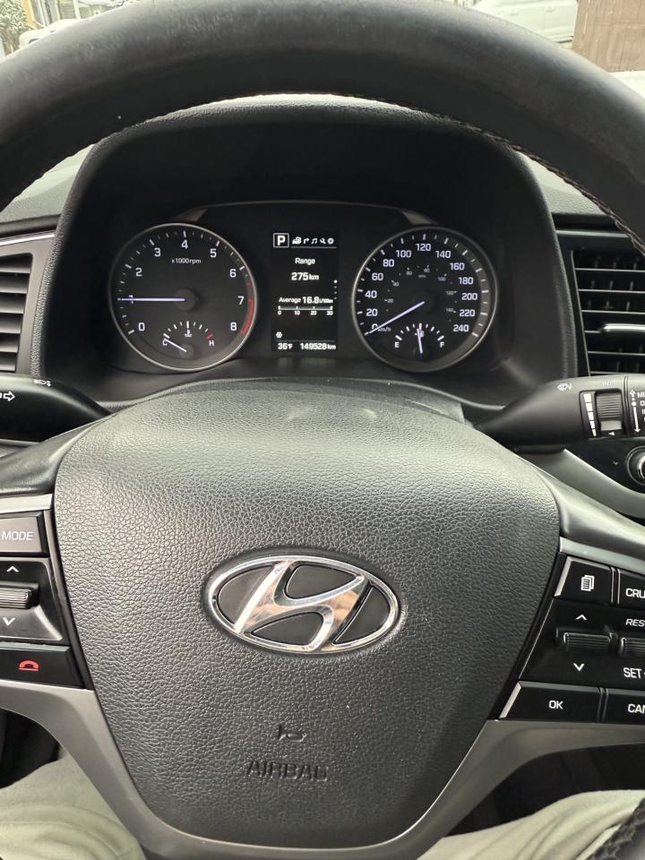 2017 Hyundai Elantra Limited - Photo #8