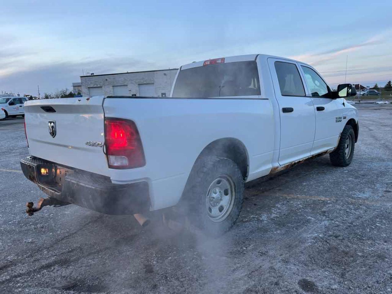 2017 RAM 1500 ST Photo3