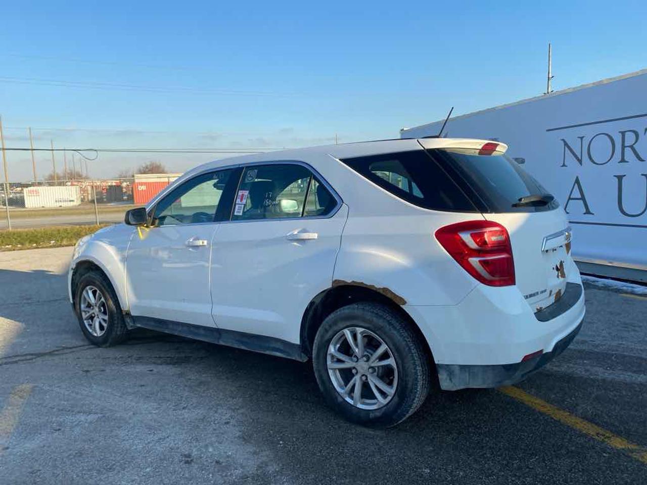 2017 Chevrolet Equinox LS Photo