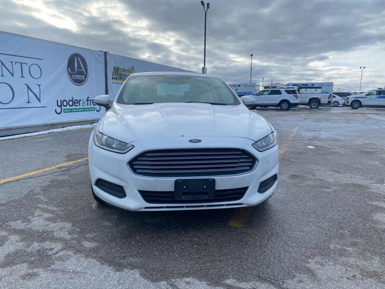 2015 Ford Fusion S Hybrid - Photo #2