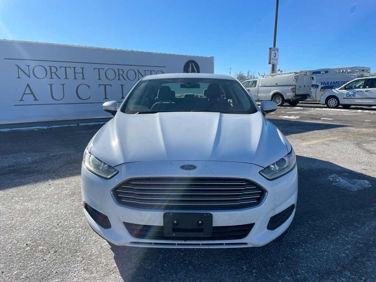2015 Ford Fusion S Hybrid Photo1