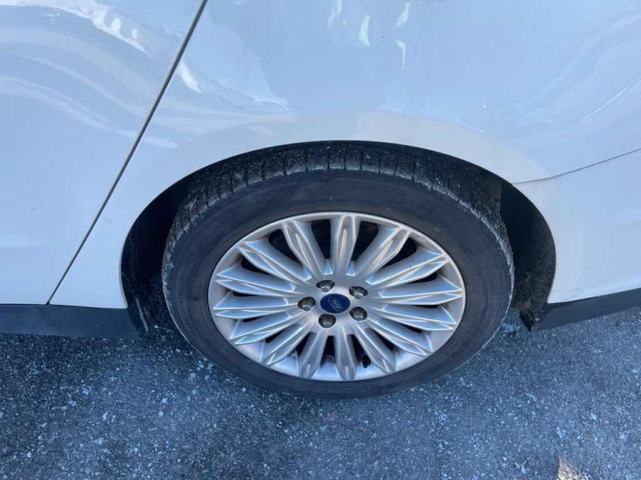 2015 Ford Fusion S Hybrid - Photo #18