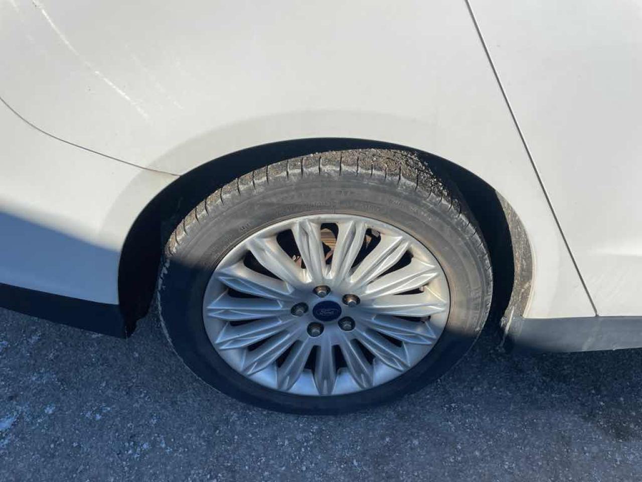 2015 Ford Fusion S Hybrid - Photo #20