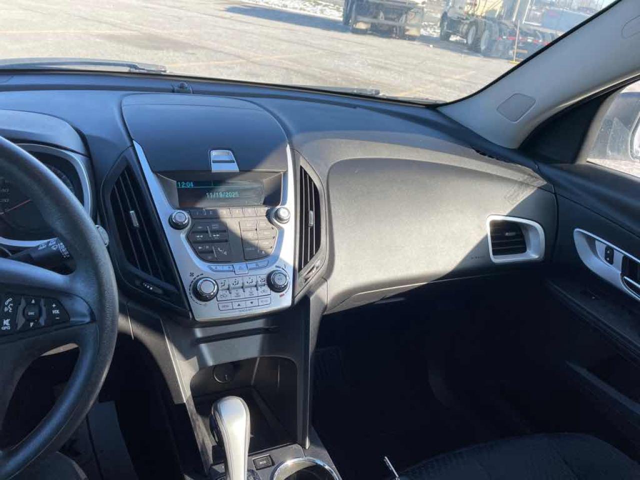 2015 Chevrolet Equinox LS - Photo #10