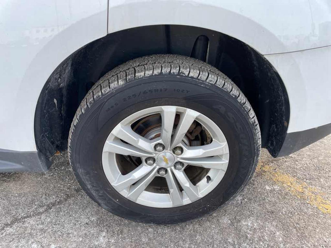 2015 Chevrolet Equinox LS Photo