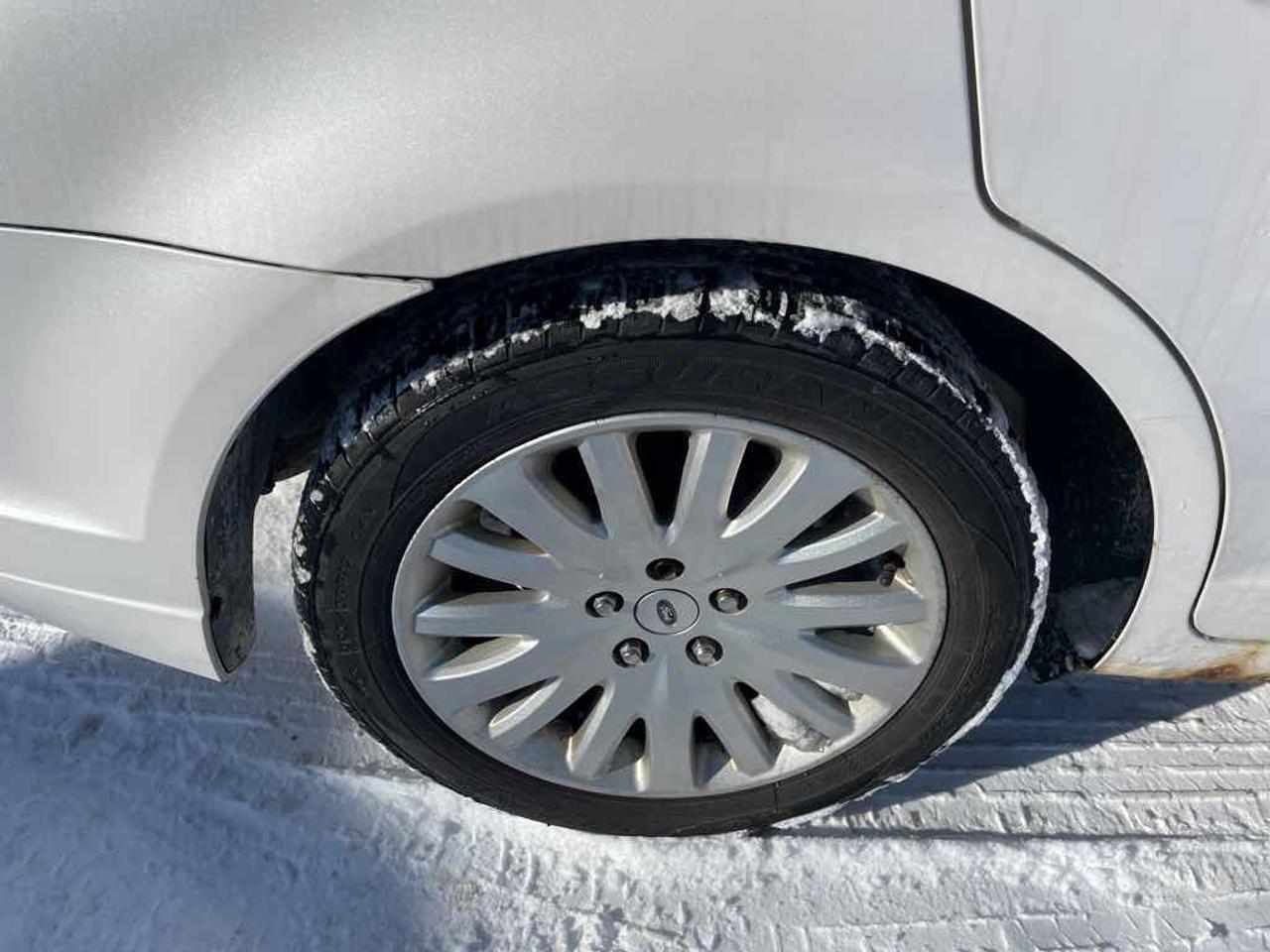 2011 Ford Fusion HYBRID Photo