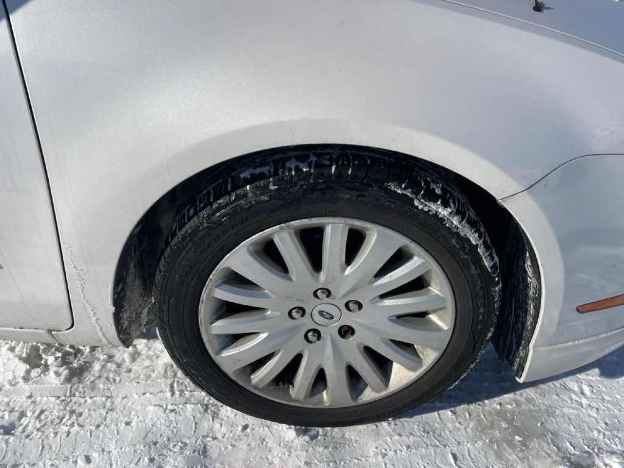 2011 Ford Fusion HYBRID Photo