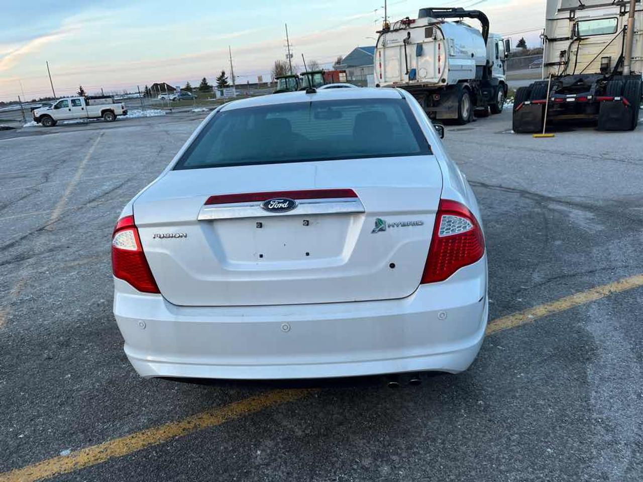 2011 Ford Fusion HYBRID Photo4