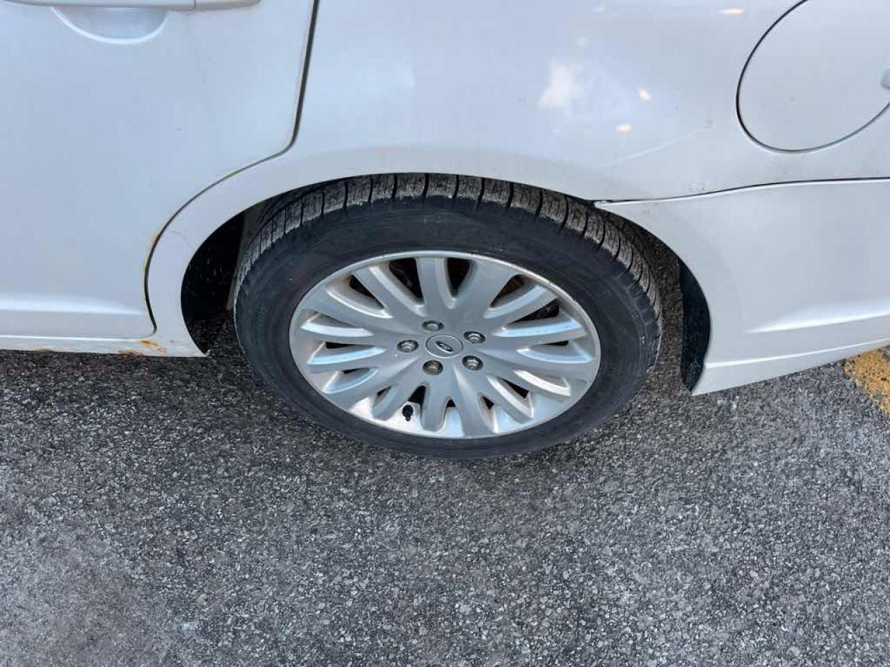 2011 Ford Fusion HYBRID Photo