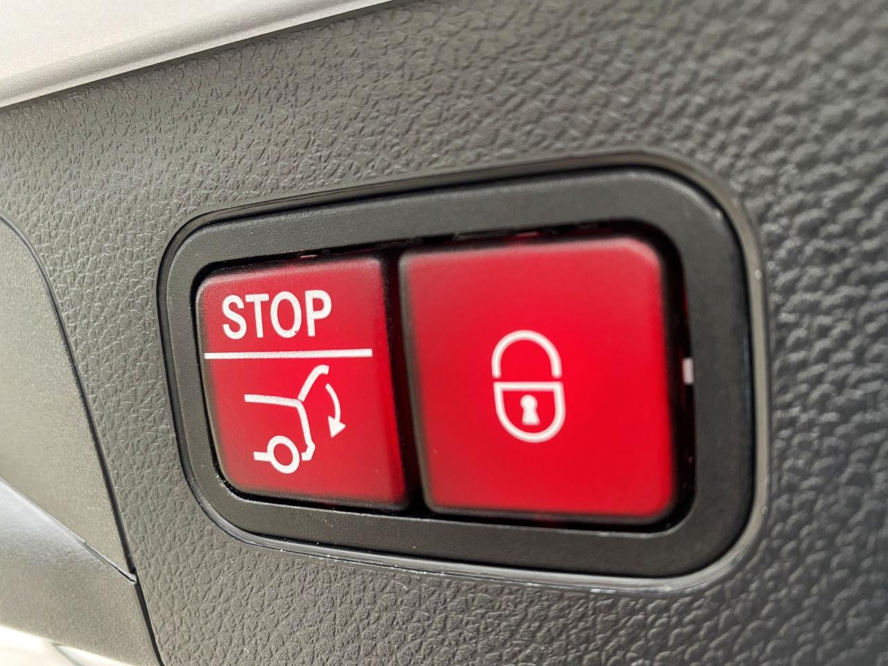 2016 Mercedes-Benz GLC 300 4MATIC-AMG SPORT-360 CAM-DISTRONIC-1 OWNER - Photo #40