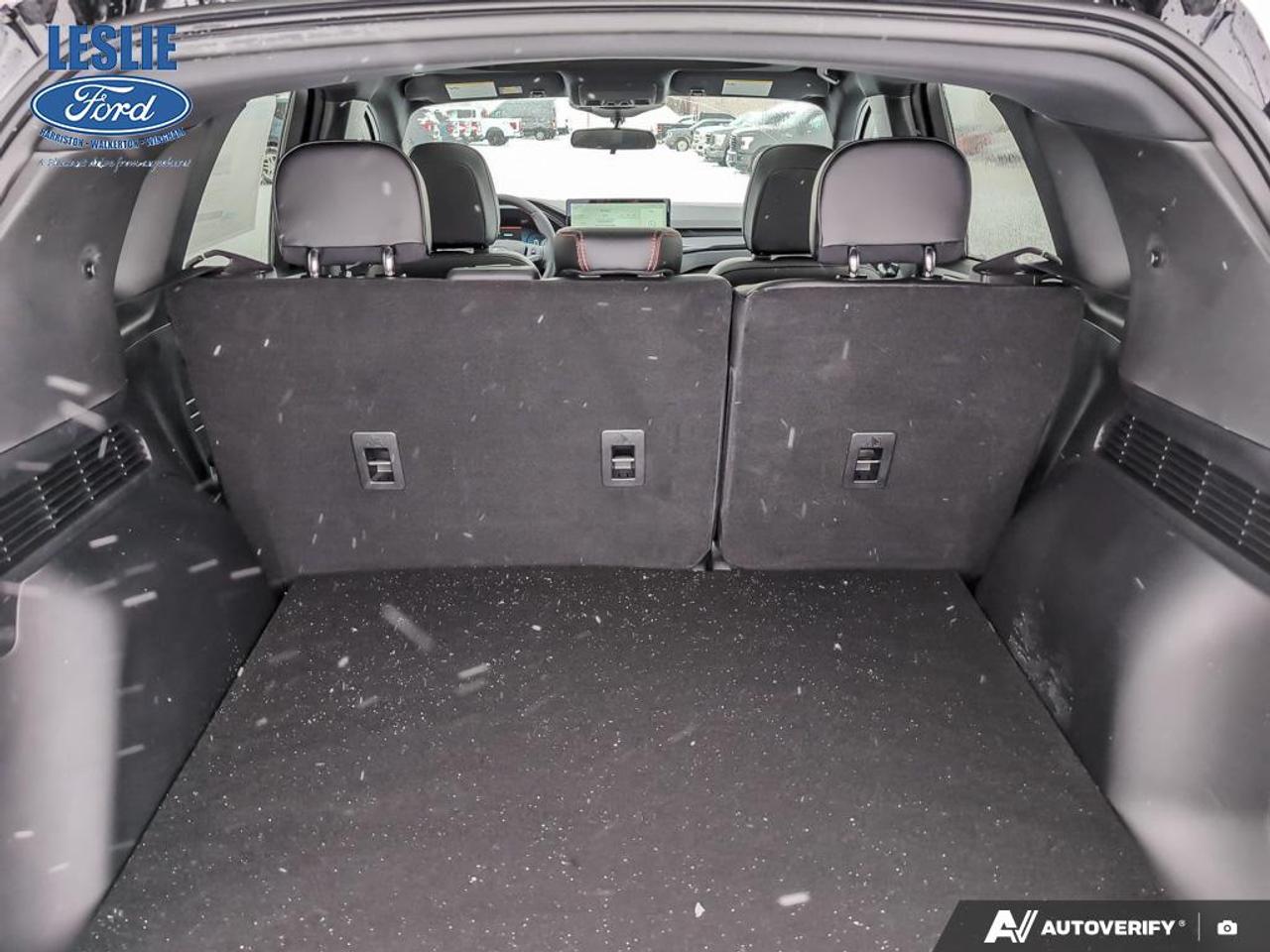 2026 Ford Escape ST-Line Select AWD Photo