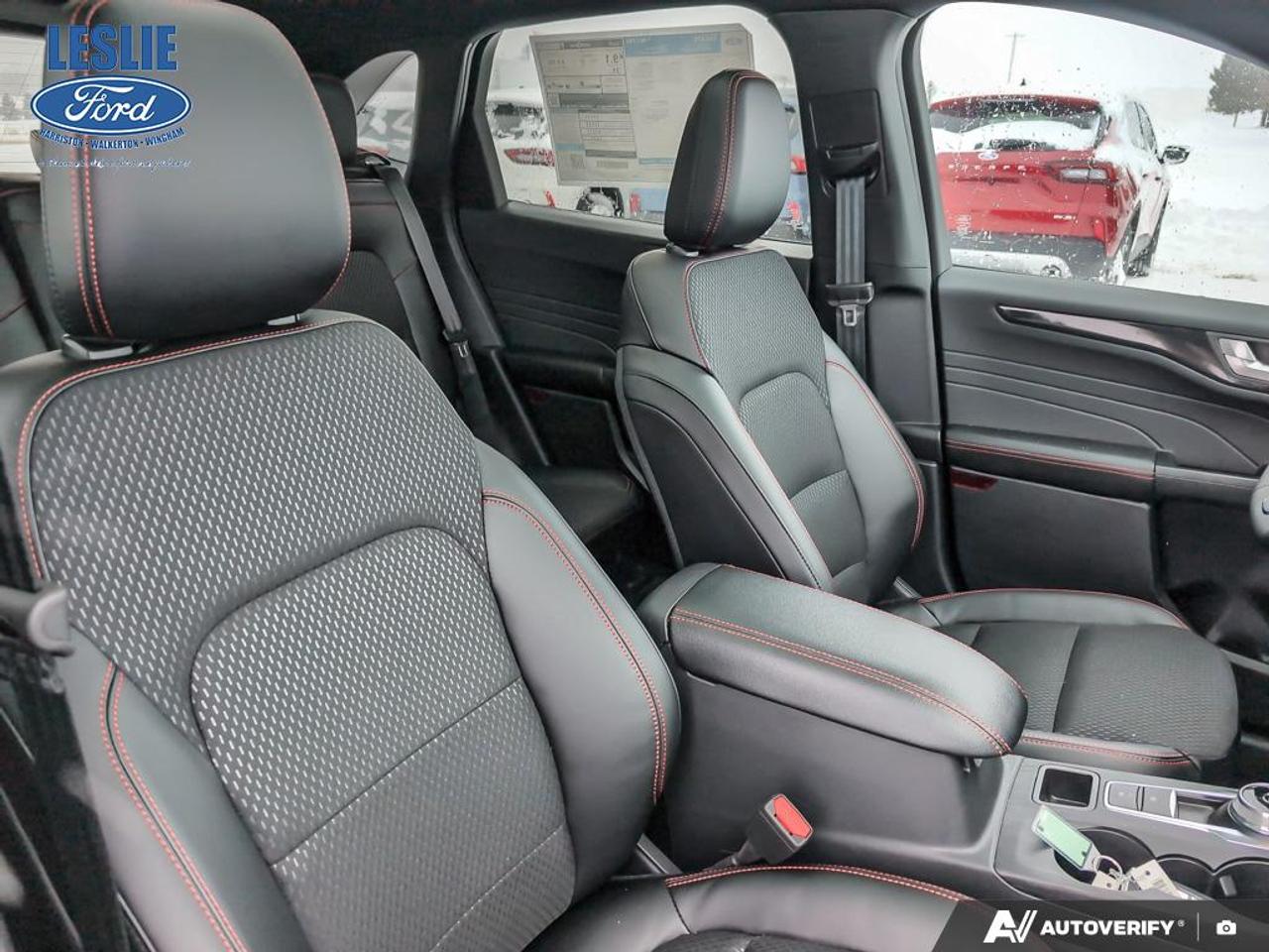 2026 Ford Escape ST-Line Select AWD Photo