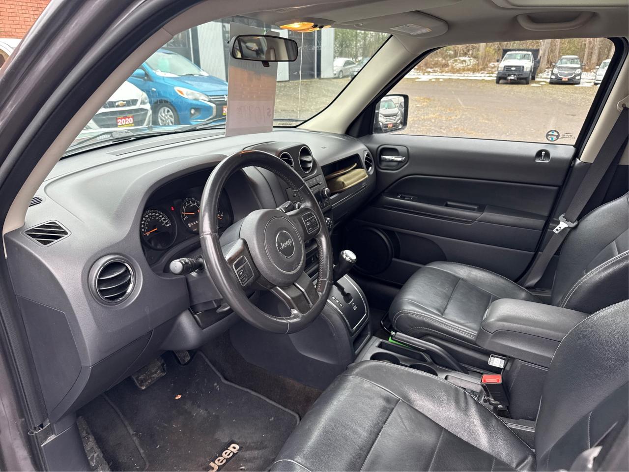 2015 Jeep Patriot SPORT - Photo #9