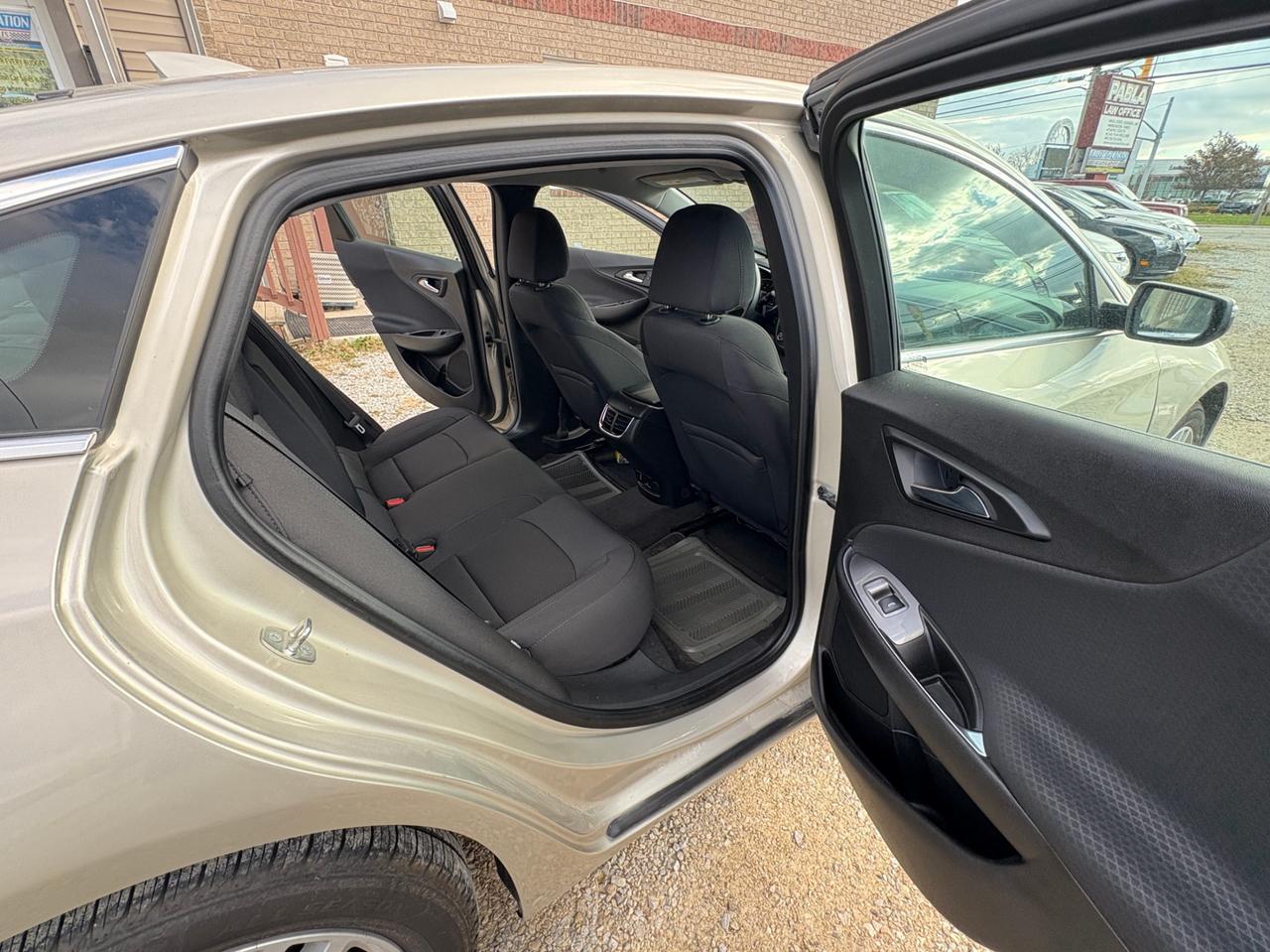 2016 Chevrolet Malibu 2LT Only 52000 KM One Owner with Safety & Warranty. Financing Available. Photo