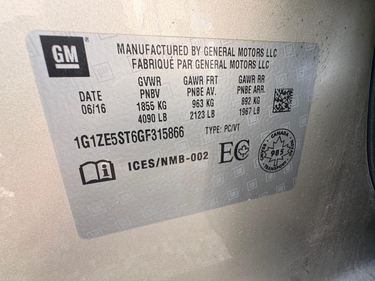 2016 Chevrolet Malibu 2LT Only 52000 KM One Owner with Safety & Warranty. Financing Available. Photo