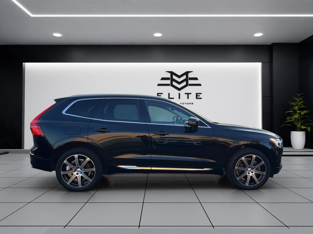 2019 Volvo XC60 T6 AWD INSCRIPTION PKG - LEATHER - SUNROOF !!! Photo