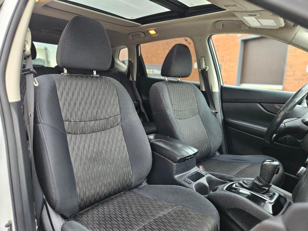 2018 Nissan Rogue AWD BLACK EDITON-PANO ROOF-NAVIGATION Photo