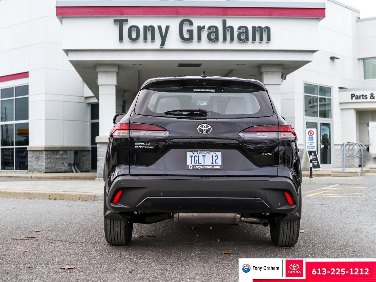 2026 Toyota Corolla Cross L Photo3