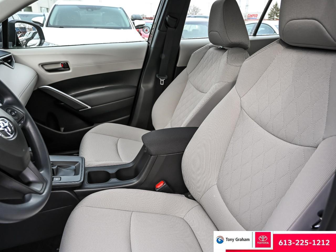 2026 Toyota Corolla Cross L Photo