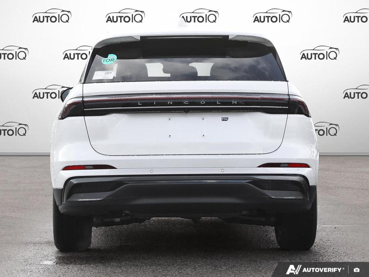 2026 Lincoln Nautilus Premiere 102A | 8-SPD A/T | 18 MINI SPARE WHEEL AND TIRE | JET APPEAR PKG | 2.0L GTDI A | LINCOLN SOFT TOUCH BLK/GREY | /LT SPACE GREY INT | WHITE PLATINUM MET 3C Photo