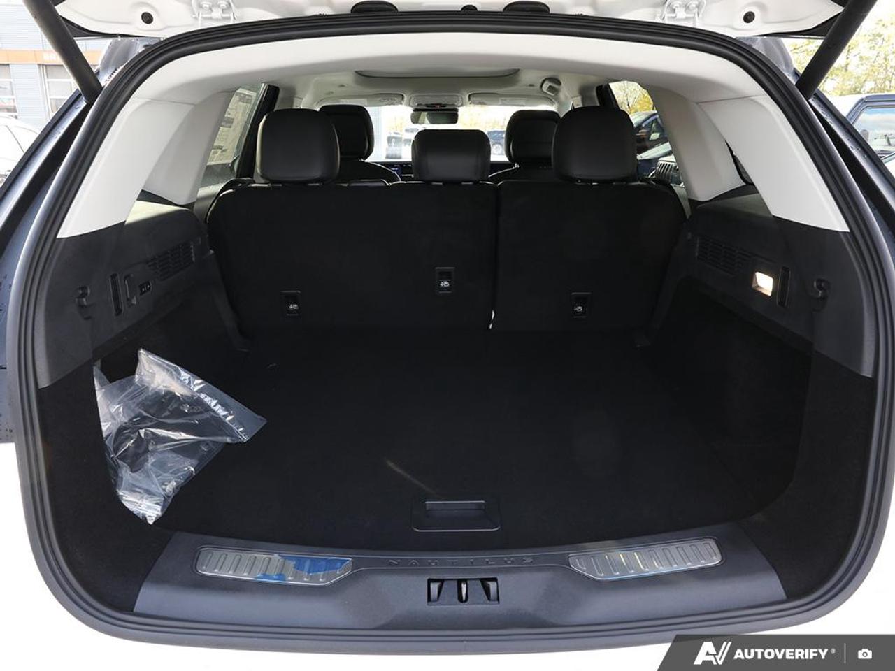 2026 Lincoln Nautilus Premiere 102A | 8-SPD A/T | 18 MINI SPARE WHEEL AND TIRE | JET APPEAR PKG | 2.0L GTDI A | LINCOLN SOFT TOUCH BLK/GREY | /LT SPACE GREY INT | WHITE PLATINUM MET 3C Photo