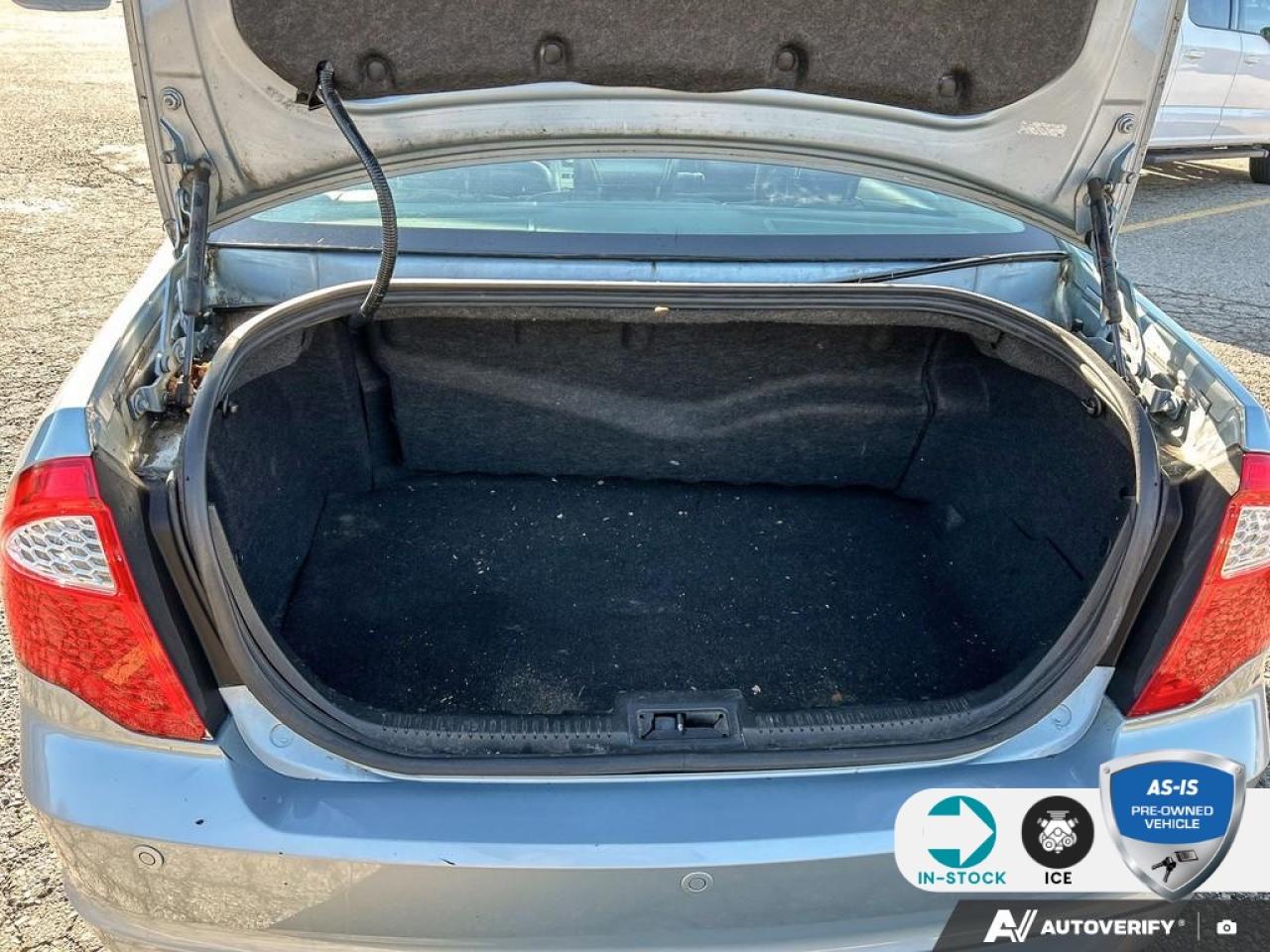 2010 Ford Fusion Hybrid 160A | ACCIDENT FREE | MOON/TUNE PKG | LEATHER Photo