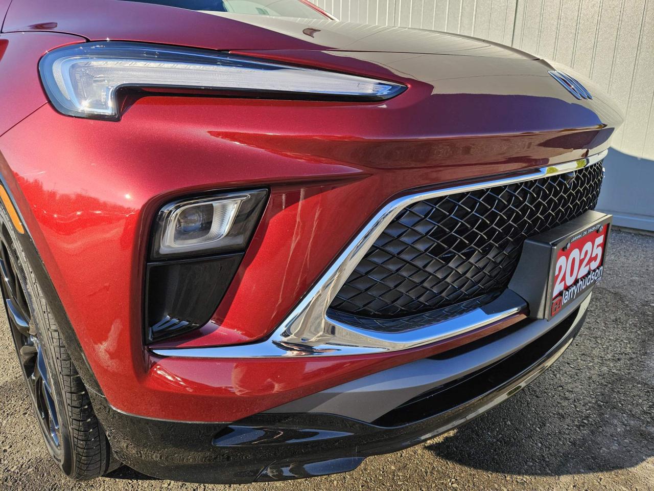 2025 Buick Encore GX Sport Touring Leather | Moonroof | Technology Package | 19" Wheels Photo