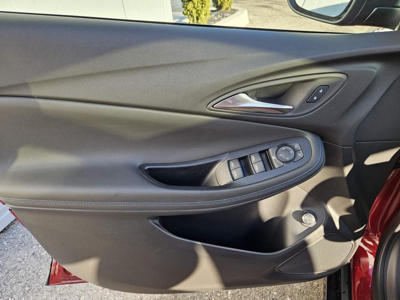 2025 Buick Encore GX Sport Touring Leather | Moonroof | Technology Package | 19" Wheels Photo