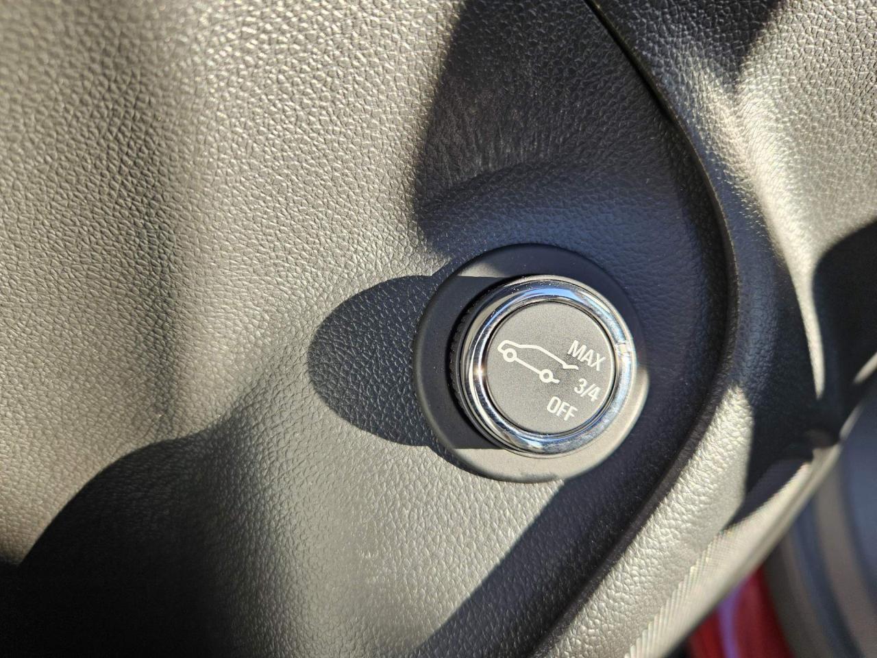 2025 Buick Encore GX Sport Touring Leather | Moonroof | Technology Package | 19" Wheels Photo