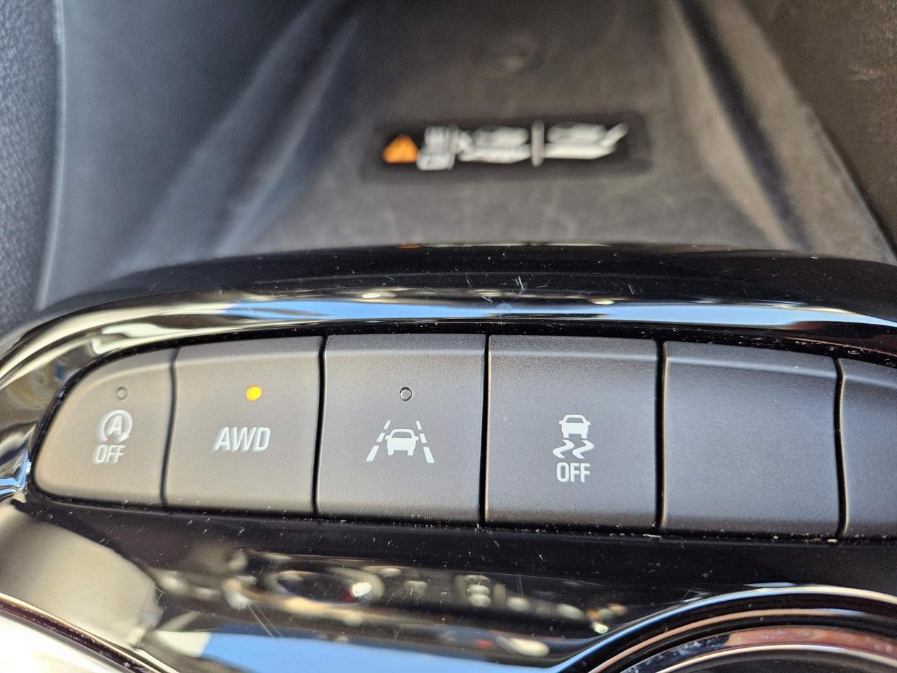 2025 Buick Encore GX Sport Touring Leather | Moonroof | Technology Package | 19" Wheels Photo