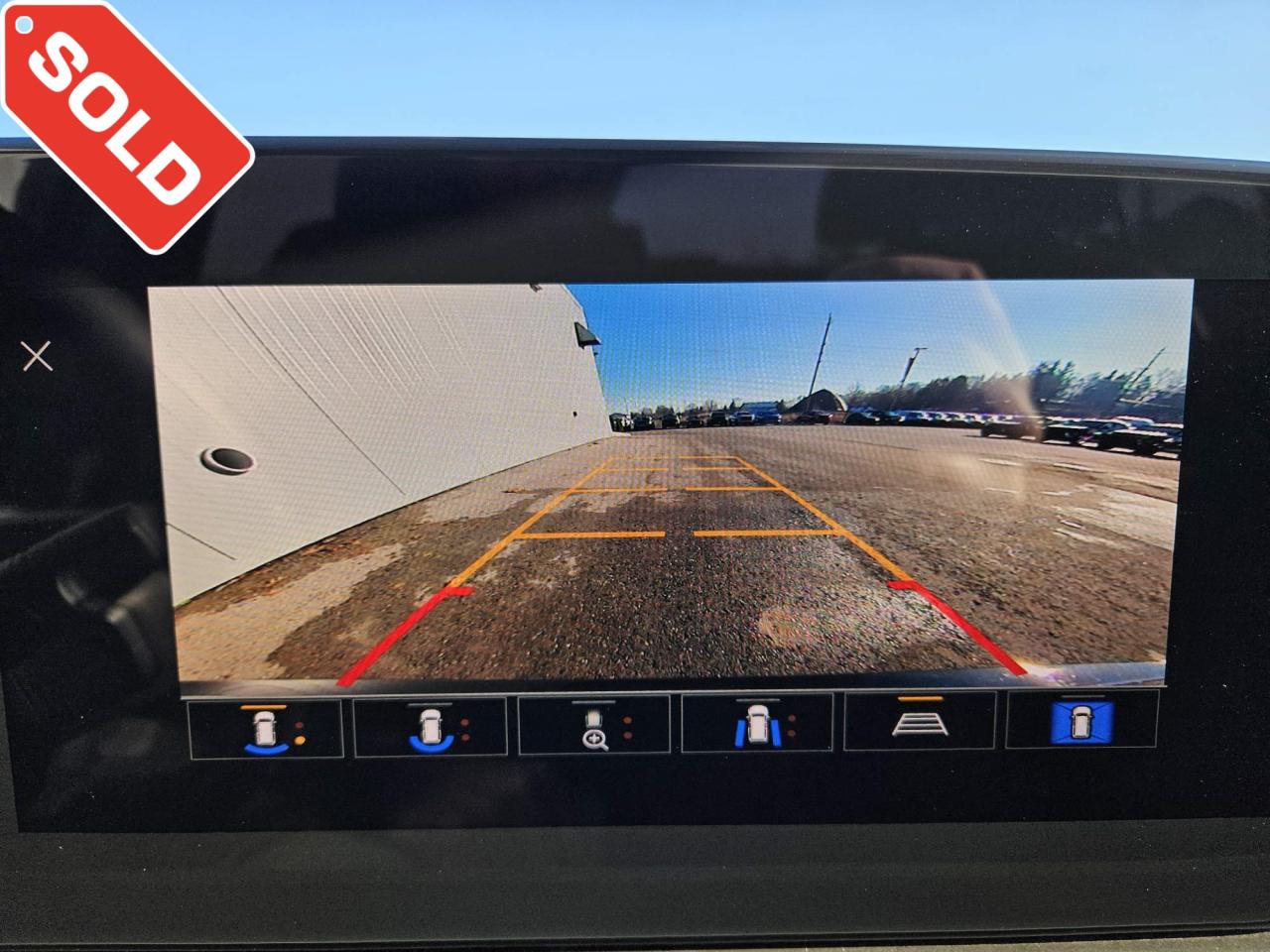 2025 Buick Encore GX Sport Touring Leather | Moonroof | Technology Package | 19" Wheels Photo