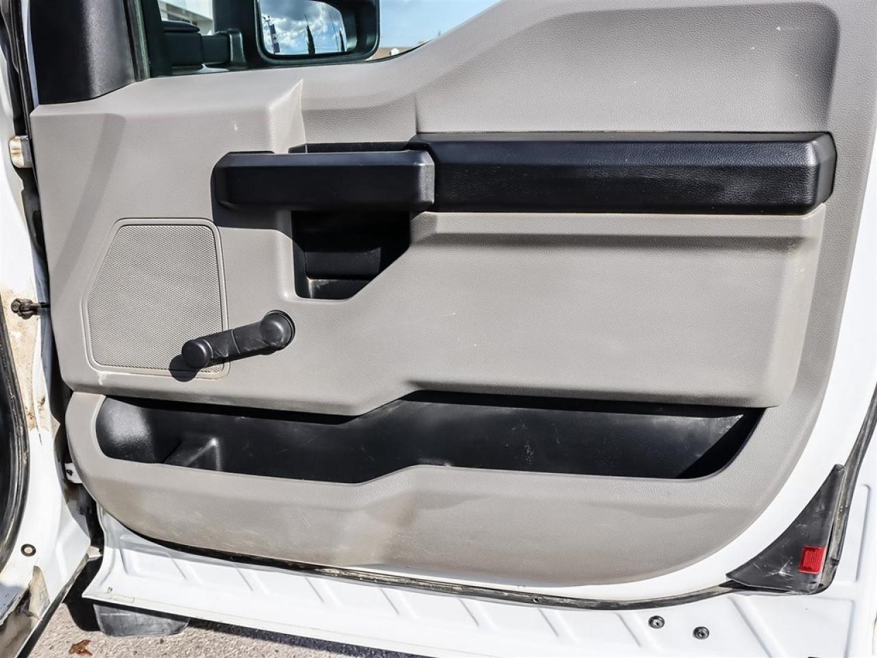 2019 Ford F-450 XL 4WD Crew Cab 8' Box Photo