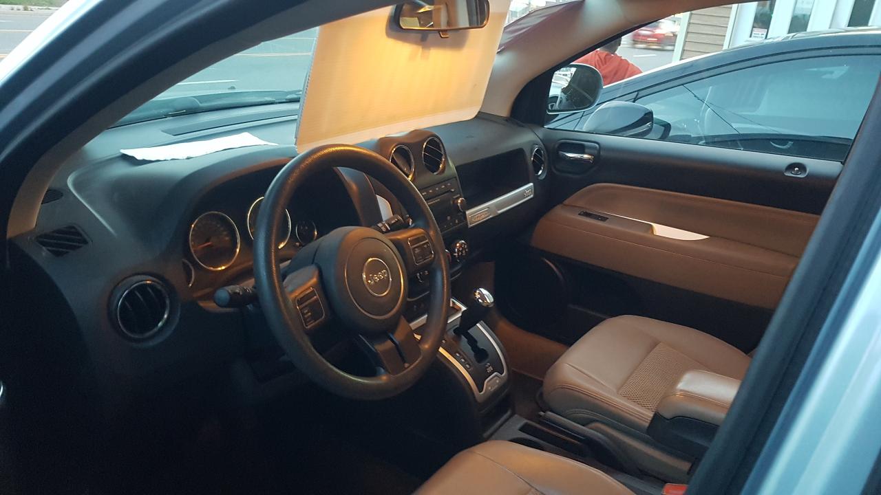 2014 Jeep Compass North 4X4  ONLY 154000 KMS! - Photo #5