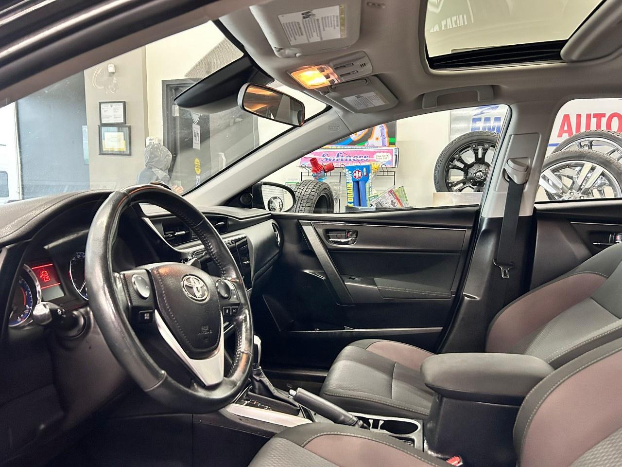 2018 Toyota Corolla XLE Photo