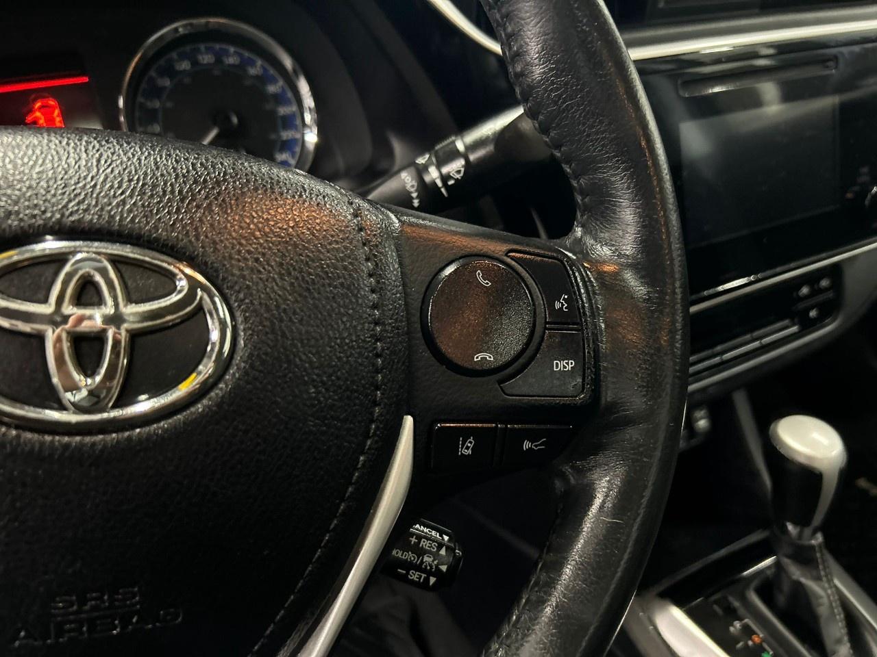 2018 Toyota Corolla XLE Photo