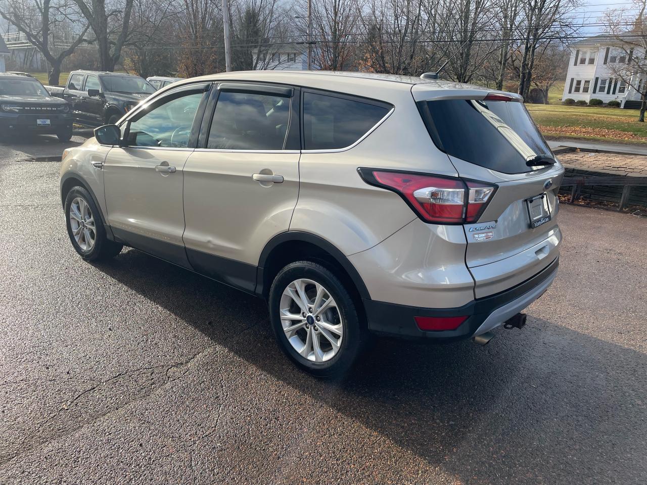 2017 Ford Escape SE Photo4