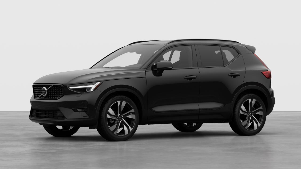 New 2026 Volvo XC40 B5 AWD Plus Dark Theme for sale in North Vancouver, BC