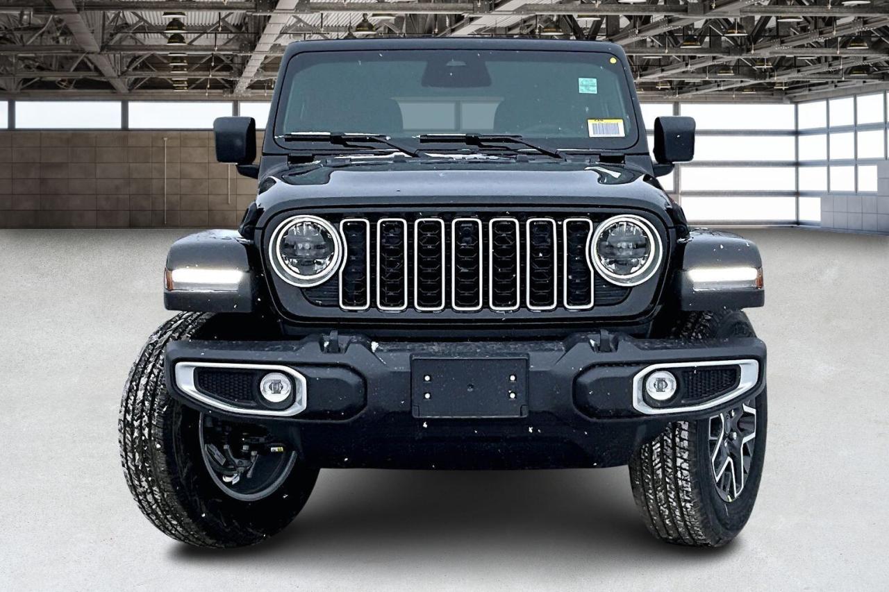2026 Jeep Wrangler SAHARA | Sky-Top | McKinley Leather | NAV | 4X4 Photo