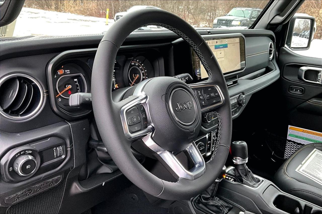 2026 Jeep Wrangler SAHARA | Sky-Top | McKinley Leather | NAV | 4X4 Photo