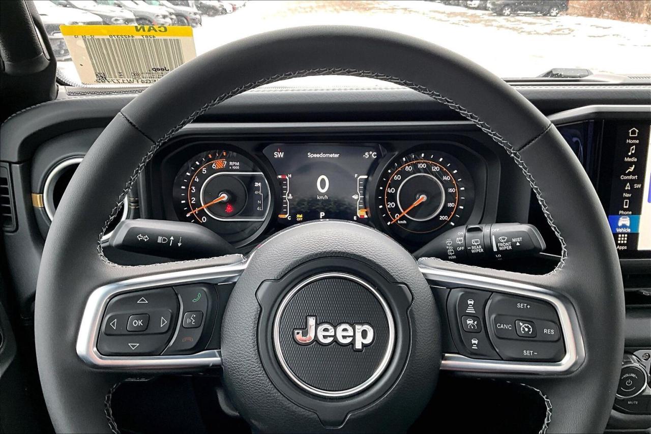 2026 Jeep Wrangler SAHARA | Sky-Top | McKinley Leather | NAV | 4X4 Photo