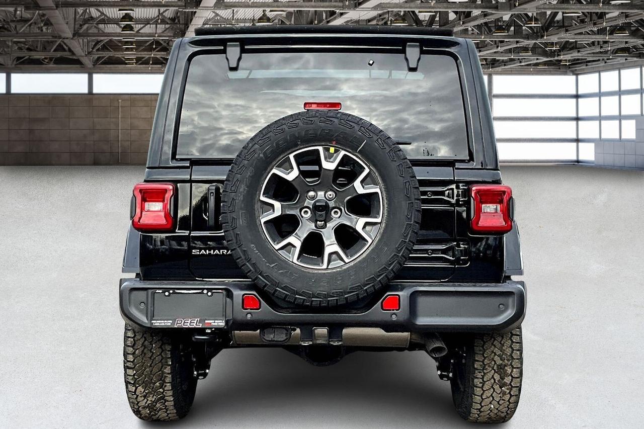 2026 Jeep Wrangler SAHARA | Sky-Top | Leather | Tow Pkg | 18" Wheels Photo3