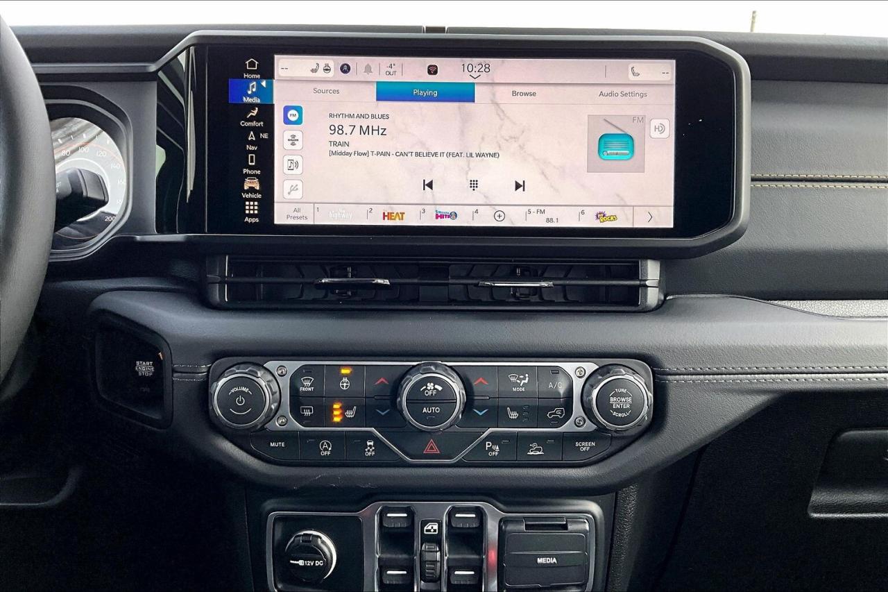 2026 Jeep Wrangler SAHARA | Sky-Top | Leather | Nav | 4x4 Photo