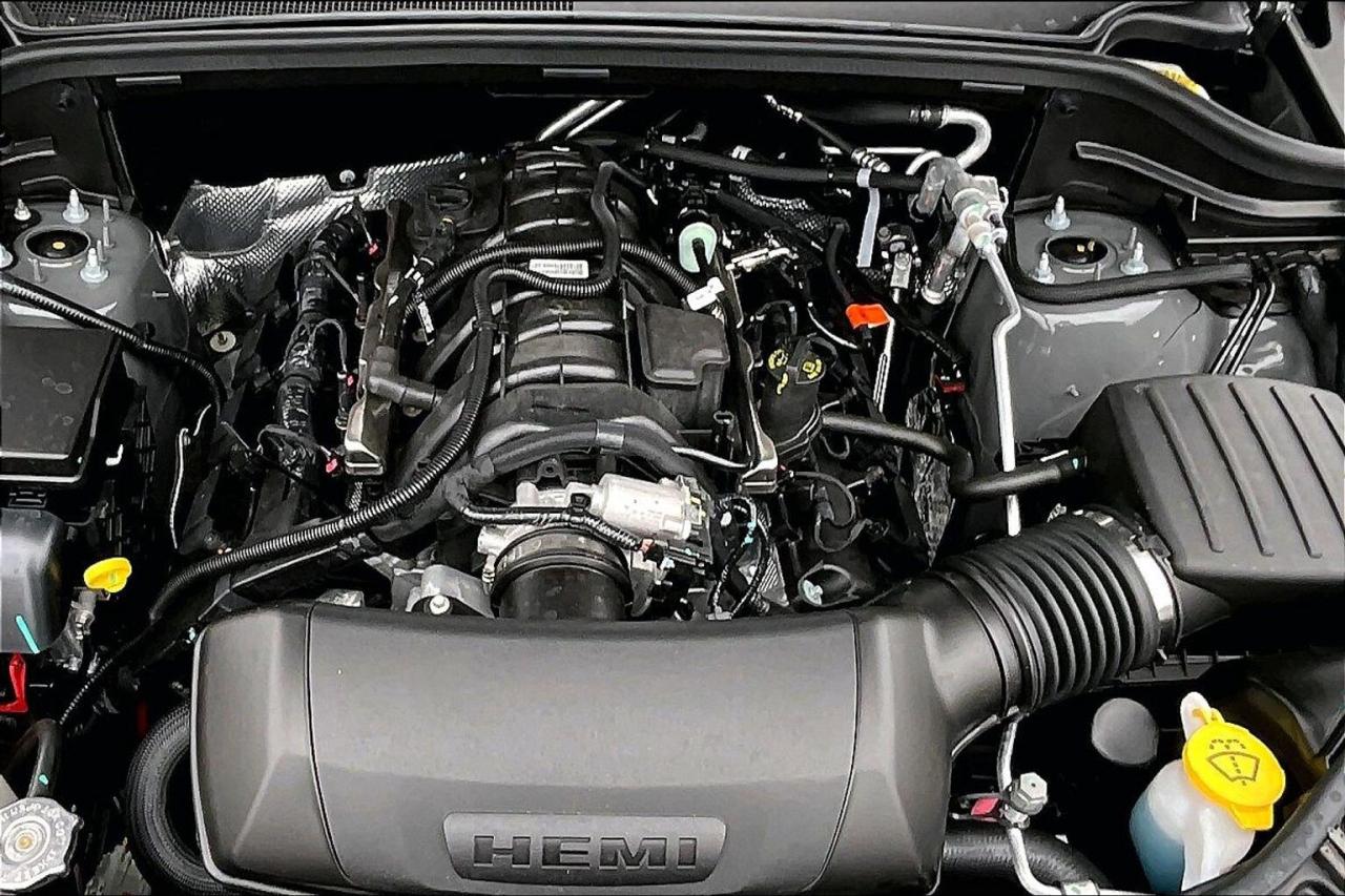 2026 Dodge Durango GT PREMIUM | HEMI | Redline | TowNGo | SRT SEATS Photo