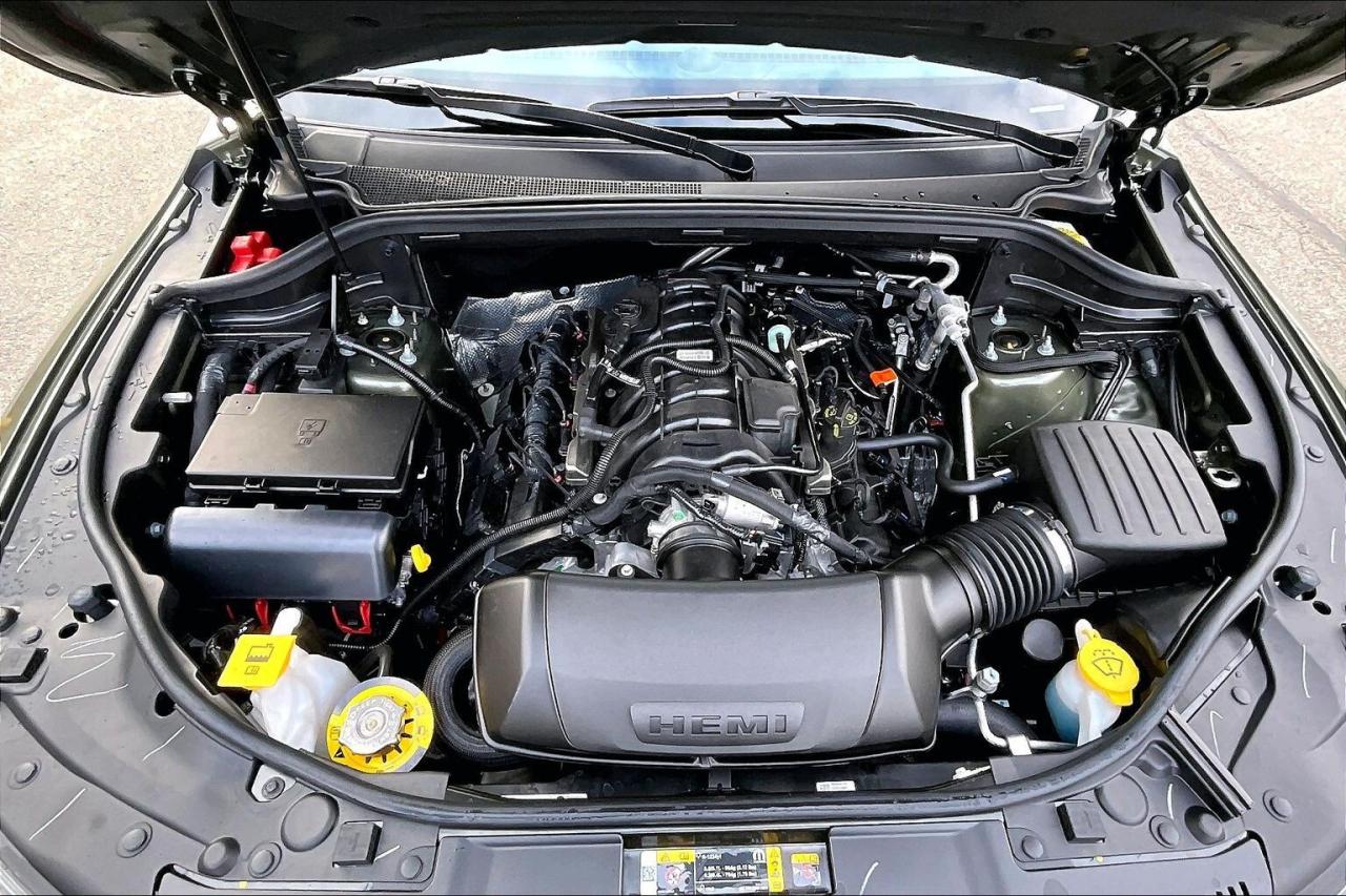 2026 Dodge Durango GT PREMIUM | HEMI | Redline | TowNGo | SRT SEATS Photo