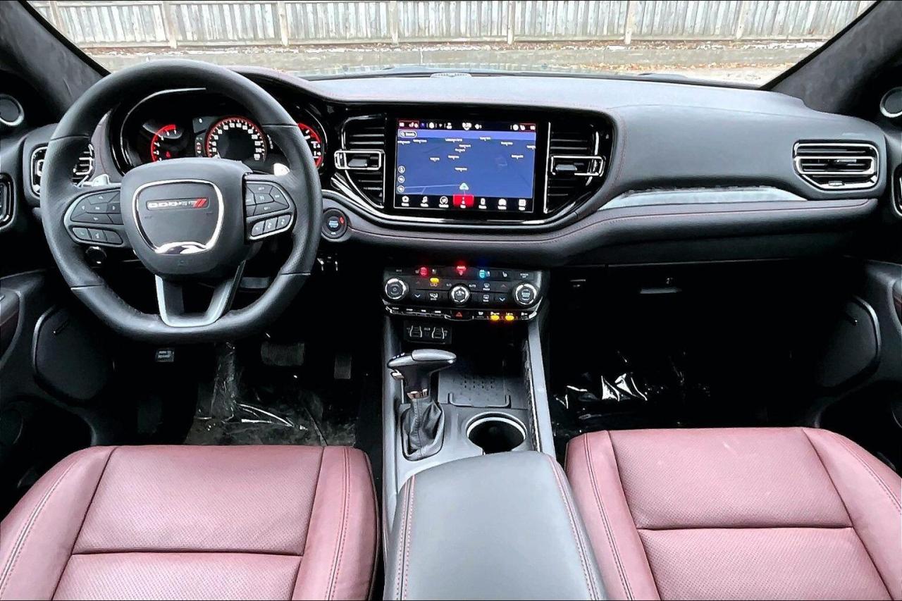 2026 Dodge Durango GT PREMIUM | Blacktop | Tow N Go | HEMI | AWD Photo4