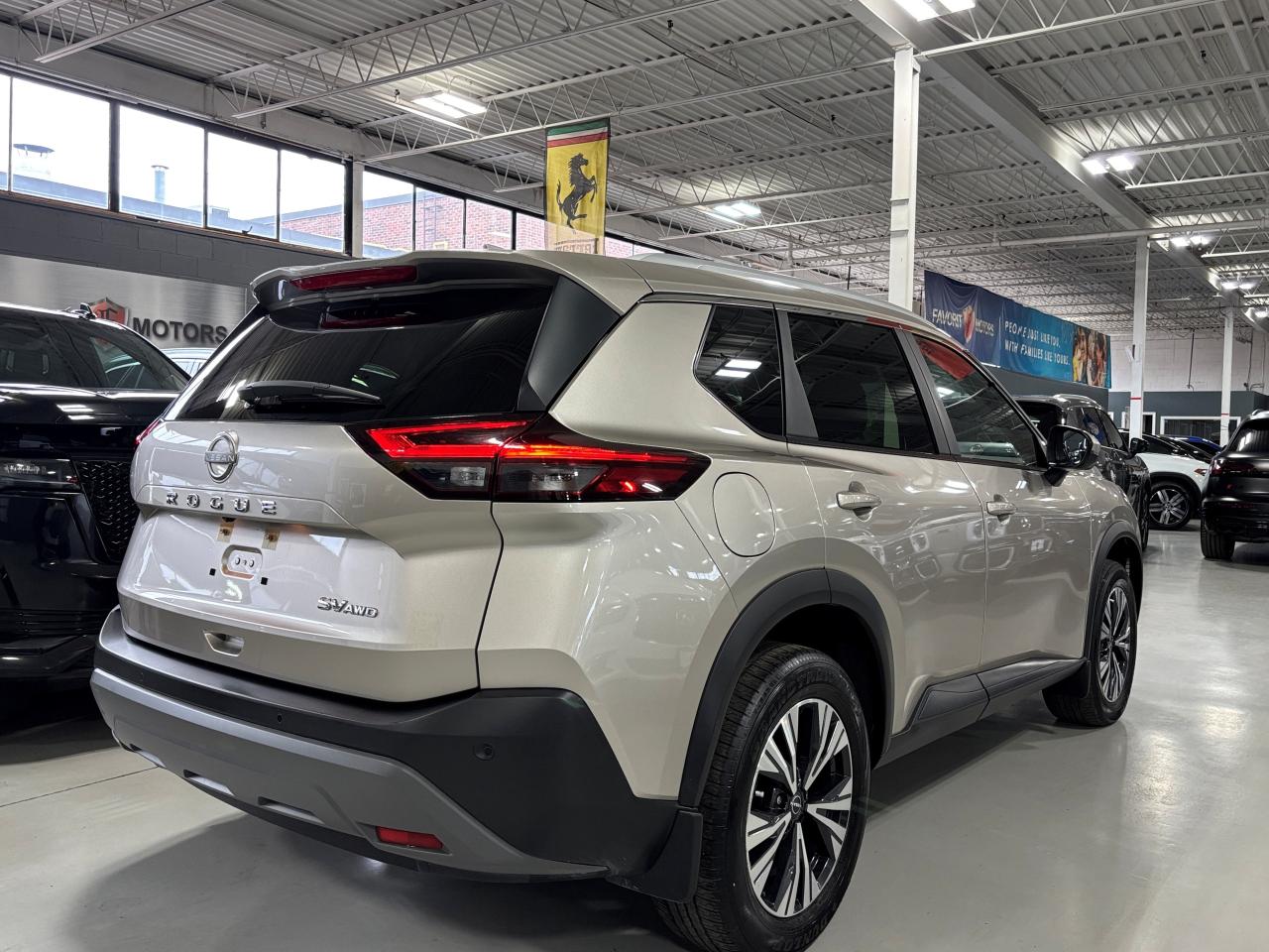 2023 Nissan Rogue SV AWD|MOONROOF|ALLOYS|360CAM|HEATEDSEATS|+++ - Photo #4