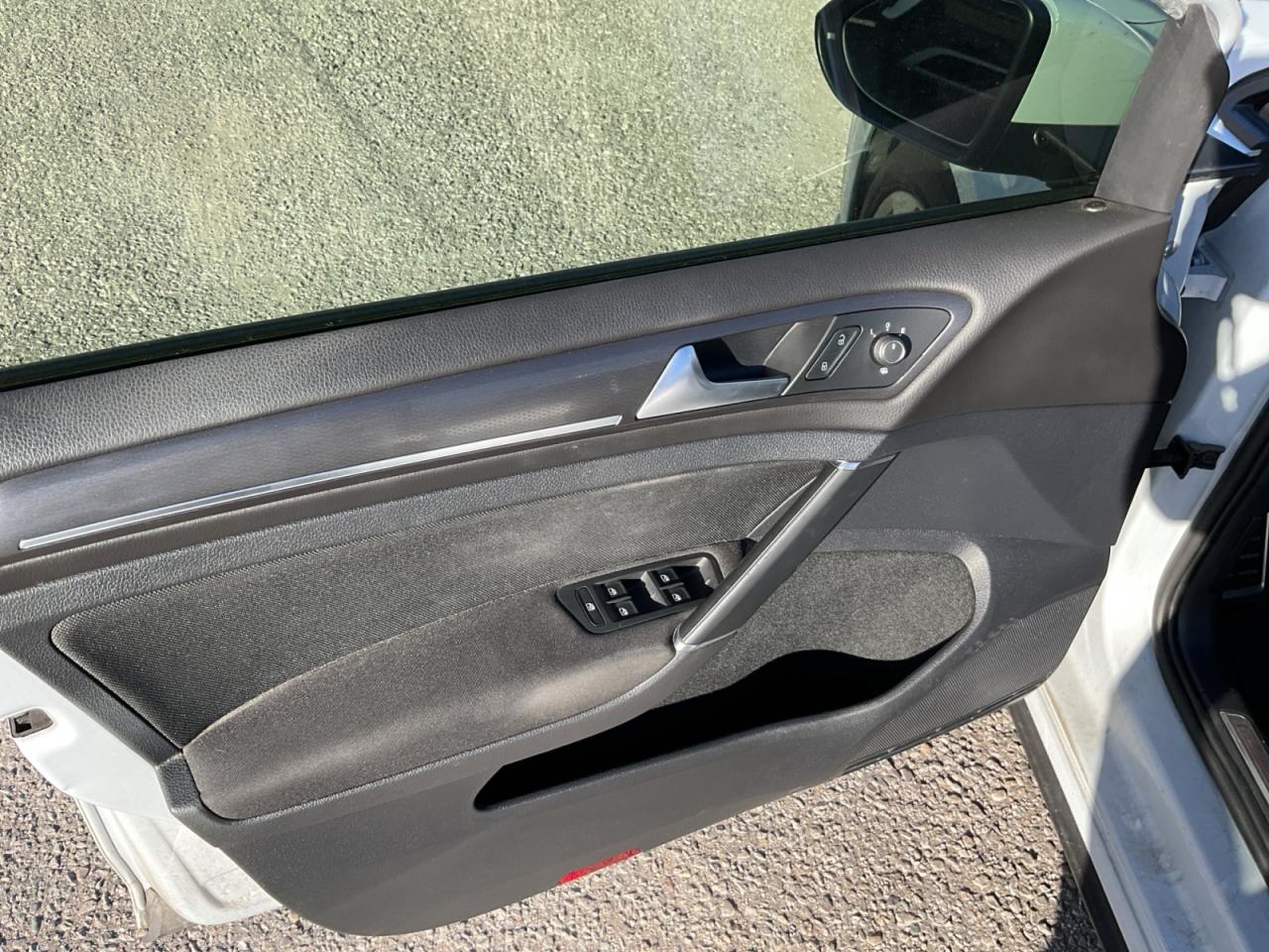 2018 Volkswagen Golf GTI 2.0L As Is! Photo